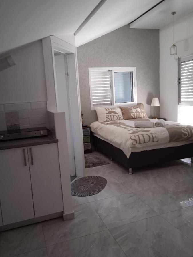 Studio Avraham Karmiel Kültér fotó