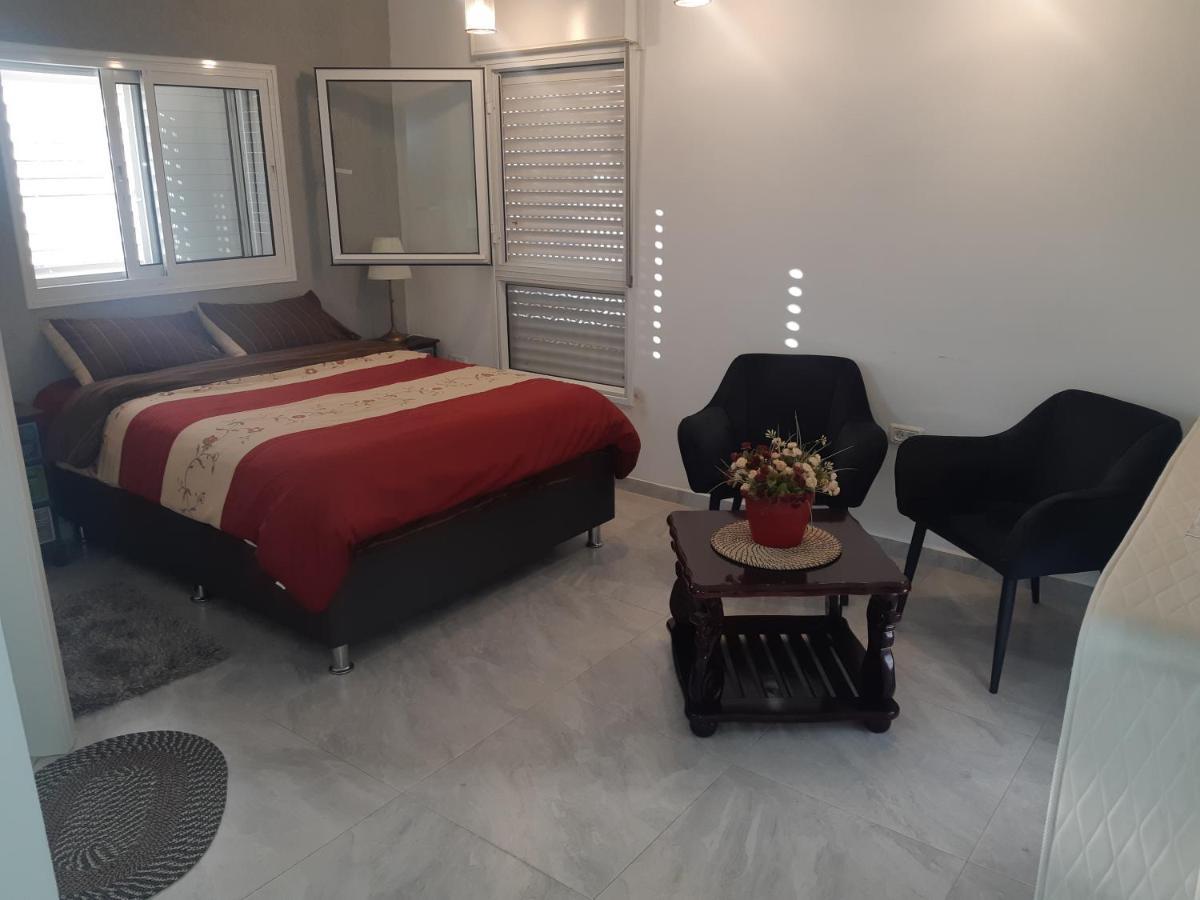 Studio Avraham Karmiel Kültér fotó