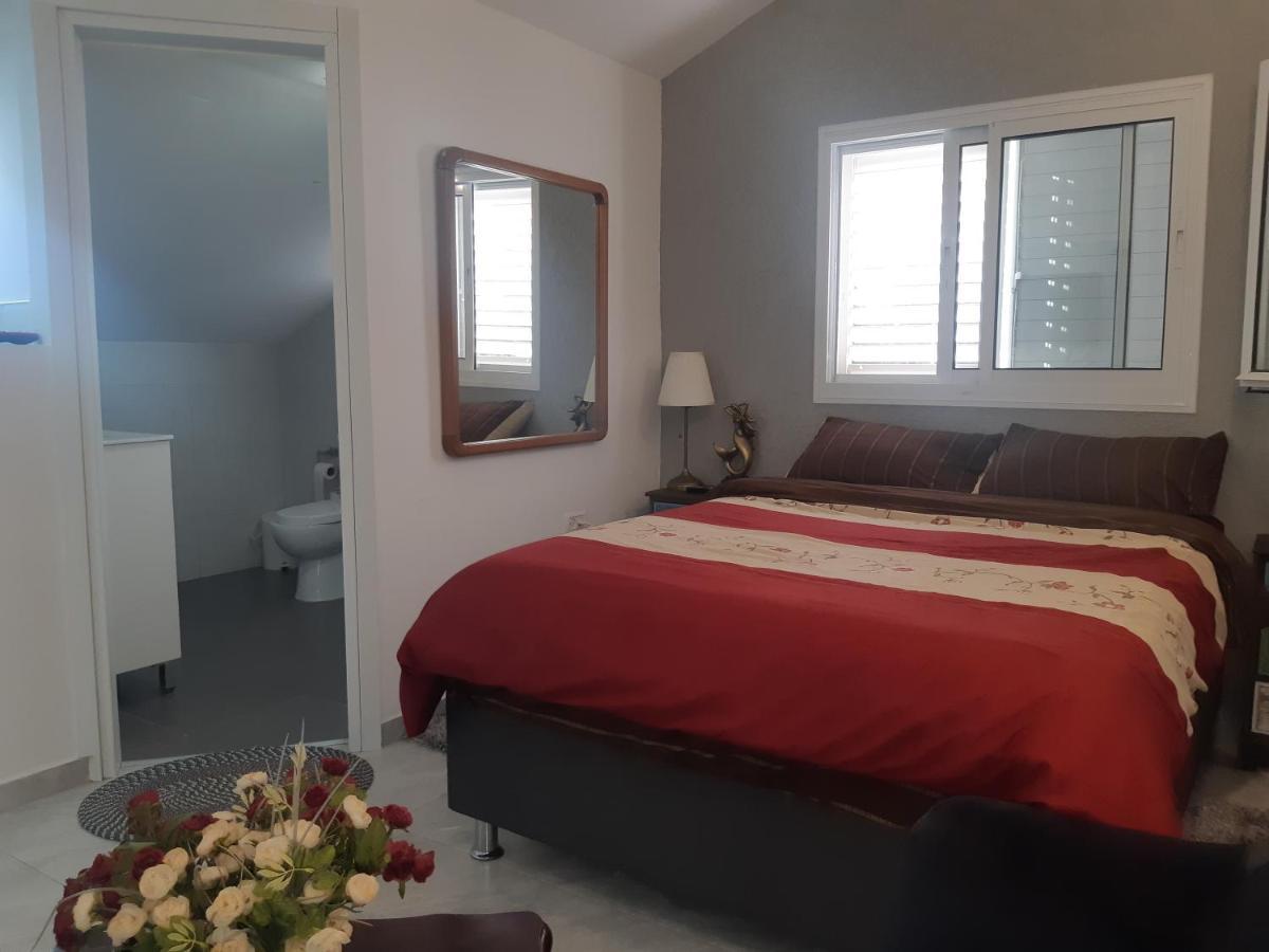 Studio Avraham Karmiel Kültér fotó