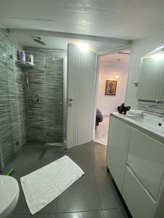 Studio Avraham Karmiel Kültér fotó